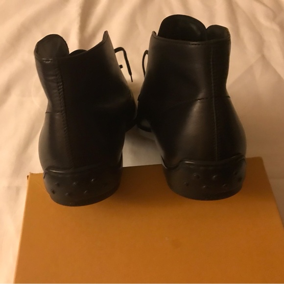 Tods Mens Black ankle Boots - Picture 3 of 7